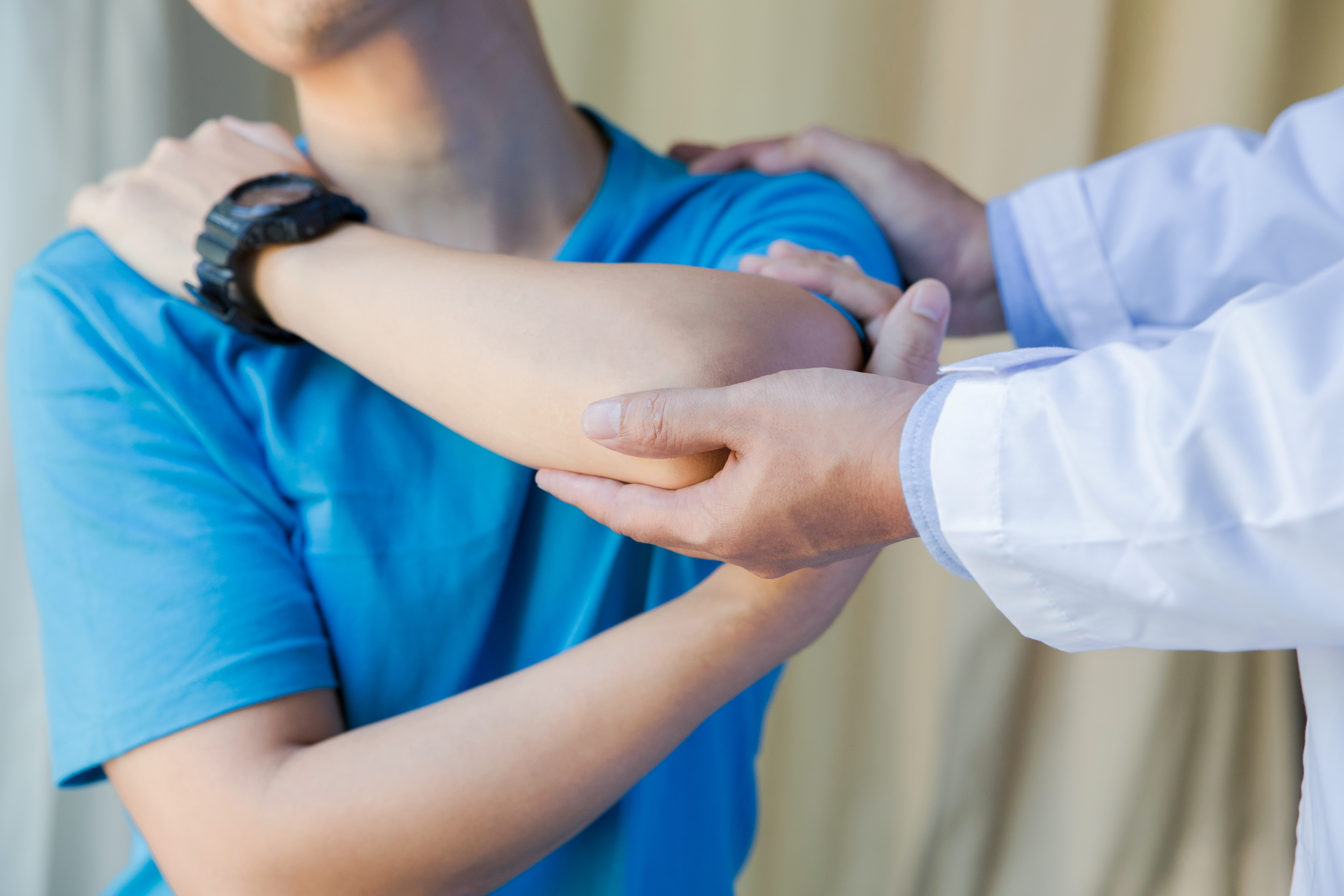 Sports-related elbow, wrist, and hand injuries and physical therapy
