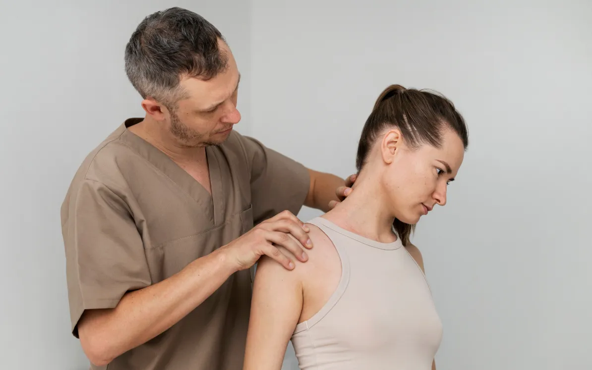 How Physical Therapy Helps Relieve Chronic Neck Pain Without Medication